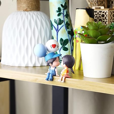 LoveBubble Romantic Couple Dashboard Figurine with Balloon