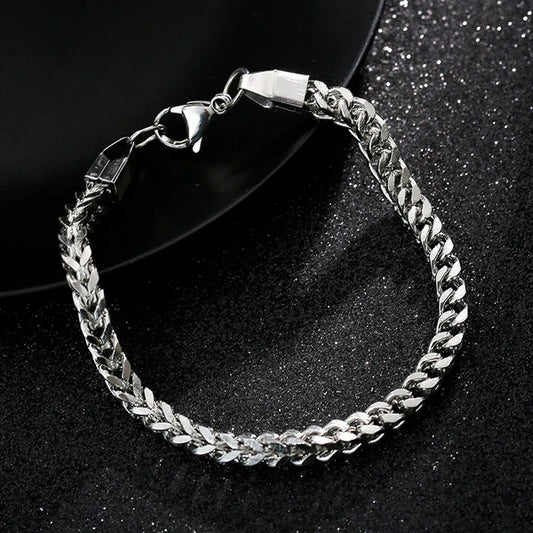 SilverGlow Open Cuff Bracelet – Diamond-Studded Elegance with Flex Fit