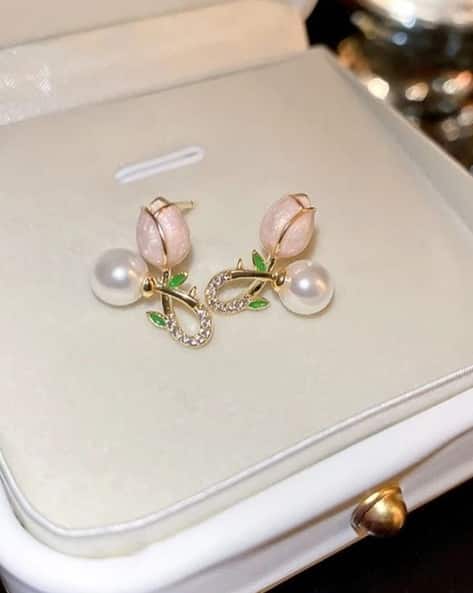 Floral Stud Earrings – Gold-Plated Grace in Bloom