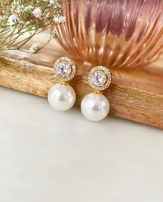Moonveil Spark Earrings – Silver-Plated Elegance with Zirconia Glow
