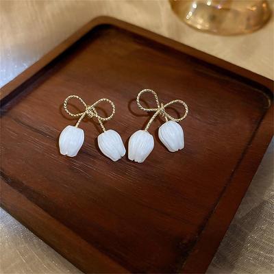 Tipsy Closet White Drop Earrings – Minimalist Elegance in Gold
